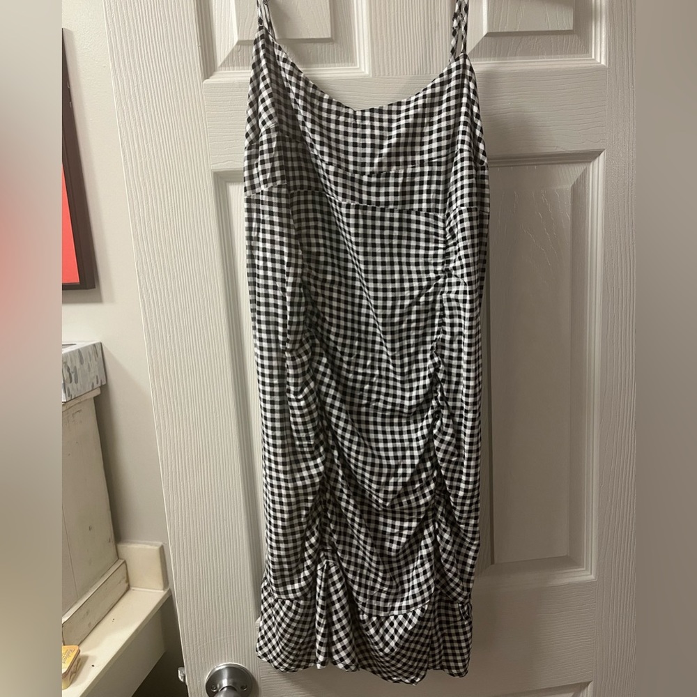 H&M black and white dress